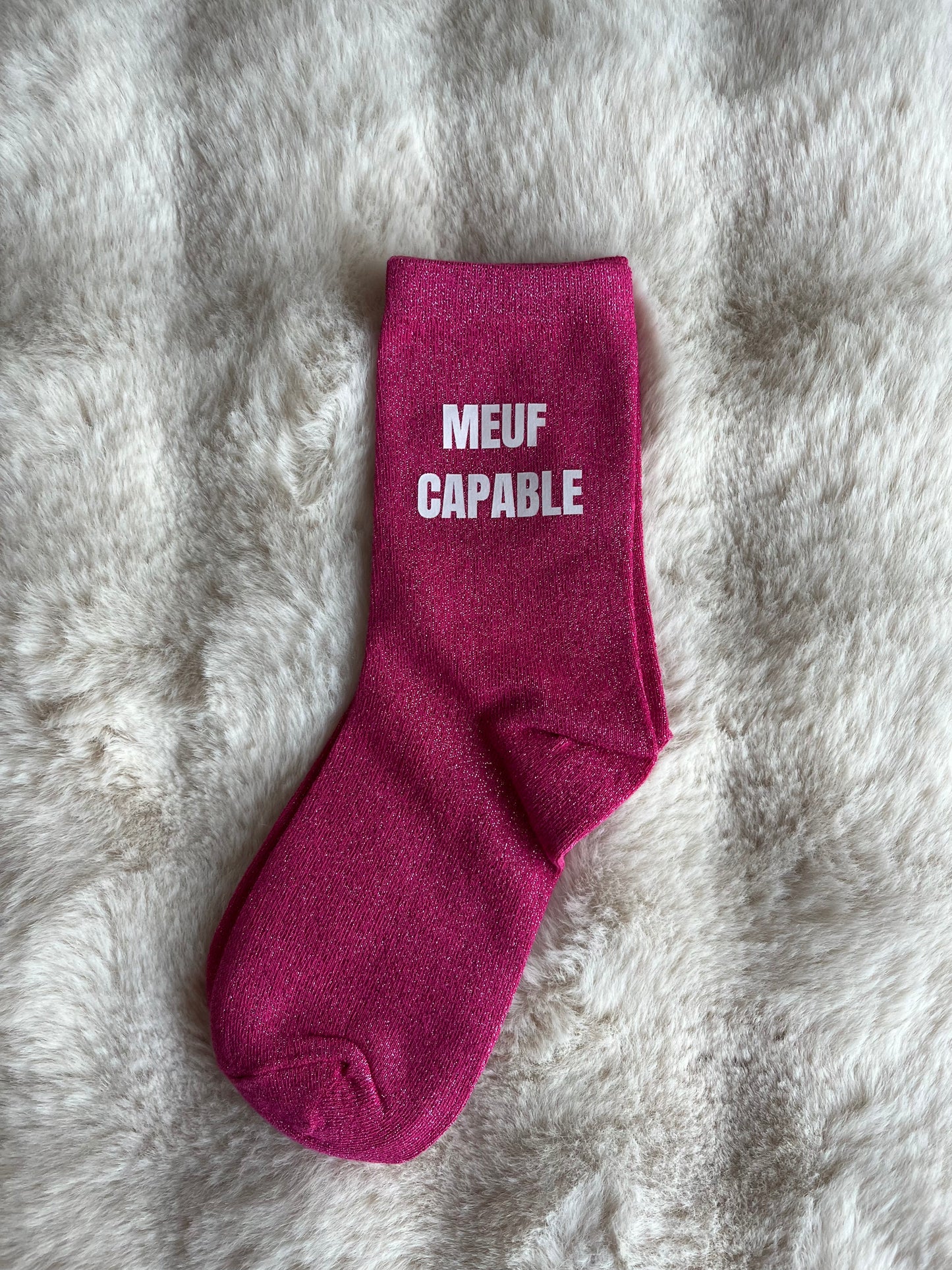 Précommande chaussettes à paillettes "MEUF CAPABLE" ROSE